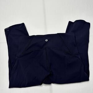 Lululemon Size 4 Navy Blue Capri Leggings